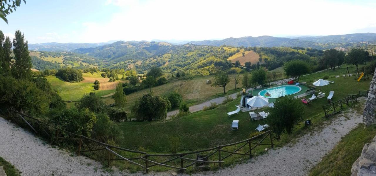 Agriturismo Borgo San Benedetto Villa Pietralunga  Exterior foto
